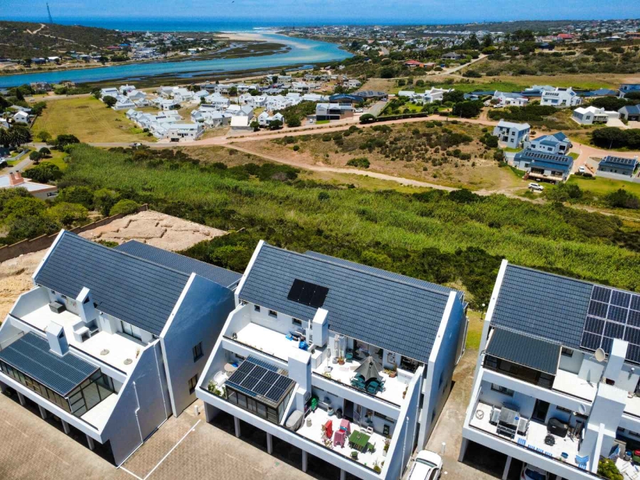 2 Bedroom Property for Sale in Stilbaai Wes Western Cape